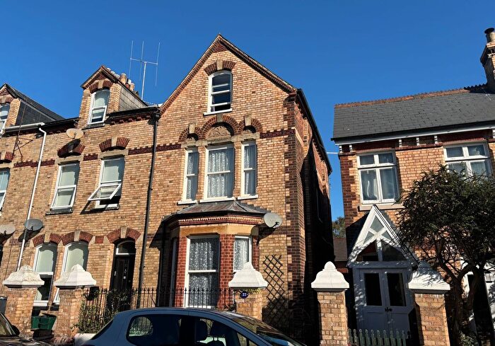 6 Bedroom Terraced House To Rent In Powderham Crescent, Exeter, EX4