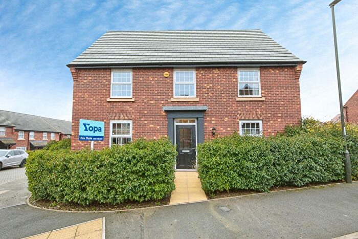 4 Bedroom Detached House For Sale In Hargate Lane, Newton Solney, DE15