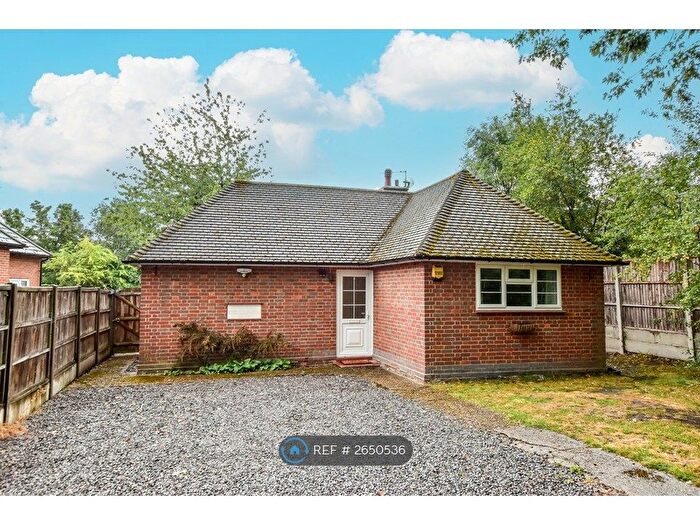 2 Bedroom Bungalow To Rent In Village Road, Denham, Uxbridge, UB9