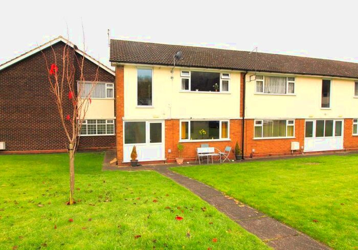 1 Bedroom Flat To Rent In Sutton Court, Wolverhampton, WV4