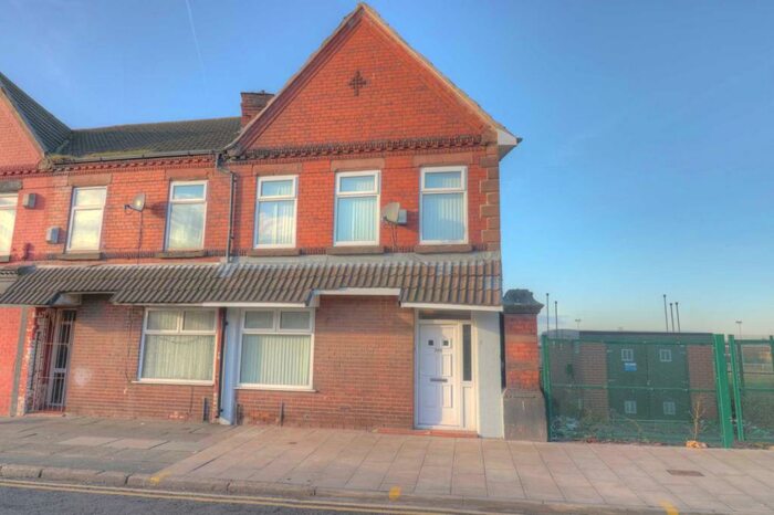 3 Bedroom End Of Terrace House To Rent In Rathbone Road, Old Swan, L13