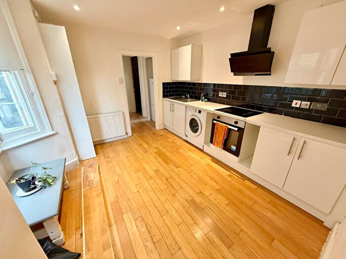 1 Bedroom Flat To Rent In Tylney Road, London, E7