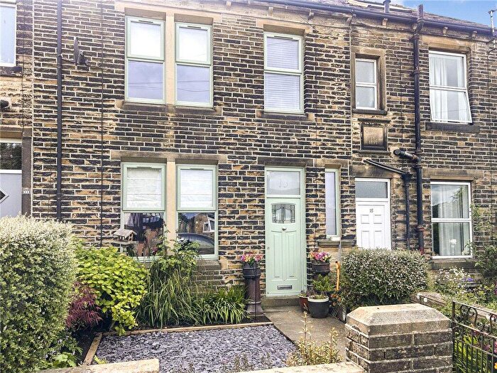 4 Bedroom Terraced House For Sale In Victoria Avenue, Haworth, Keighley, West Yorkshire, BD22