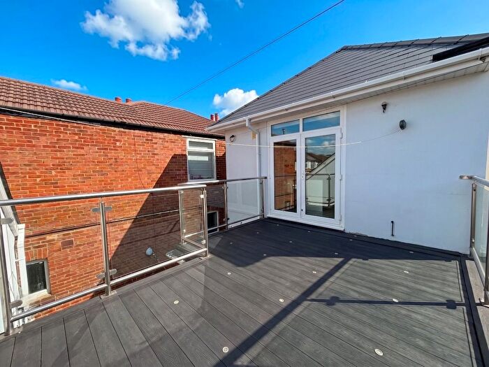 1 Bedroom Flat To Rent In Clarence Park Road, Bournemouth, BH7