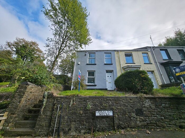 2 Bedroom End Terrace House For Sale In Canaan Row, St. Thomas, Swansea, City And County Of Swansea., SA1