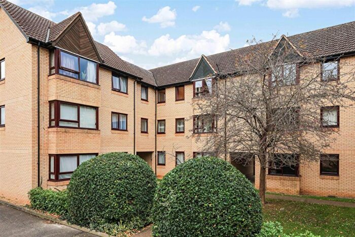 2 Bedroom Flat For Sale In St. Stephens Place, Cambridge, CB3