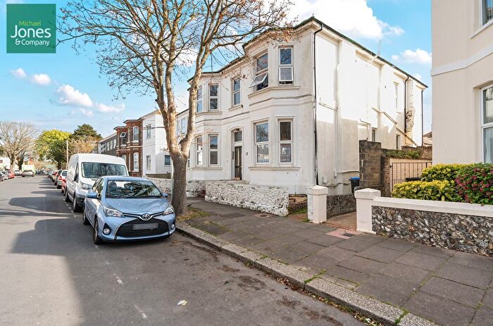 Studio To Rent In Selden Road, Worthing, West Sussex, BN11