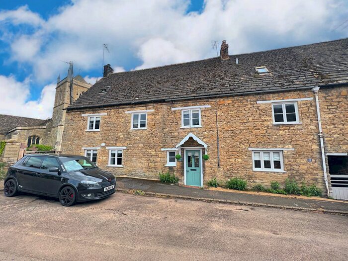 1 Bedroom Cottage For Sale In Main Street, Sudborough, Kettering, NN14