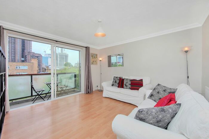 3 Bedroom Flat To Rent In Windmill Walk, London, SE1