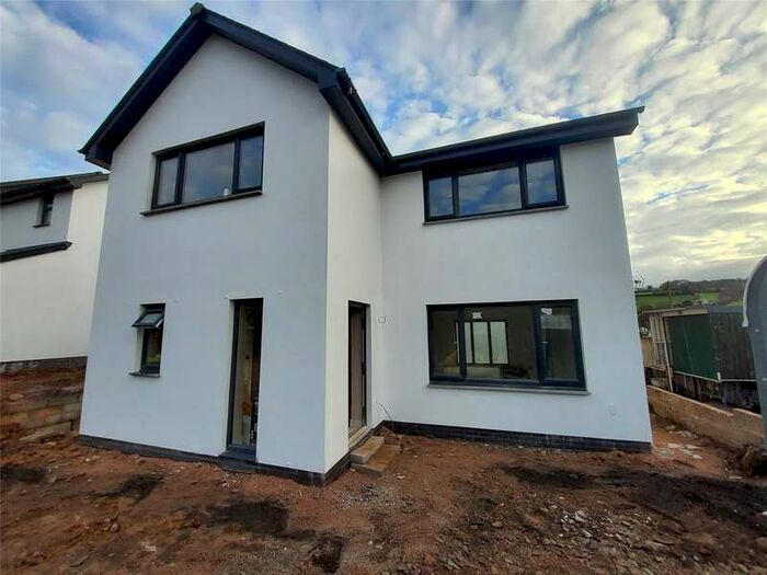 4 Bedroom Detached House For Sale In Limers Hill, Torrington, EX38