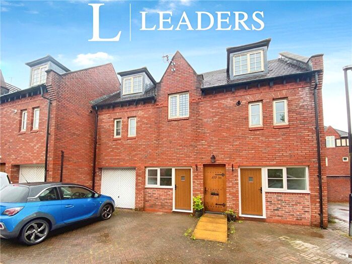 4 Bedroom Semi-Detached House For Sale In Butts Green, Westbrook, Warrington, WA5