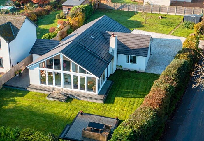 4 Bedroom Bungalow For Sale In Croes Faen Bungalow, Penallt, NP25