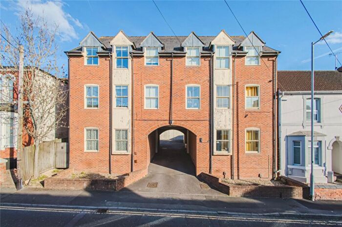 2 Bedroom Apartment For Sale In William Street, Town Centre, Swindon, SN1