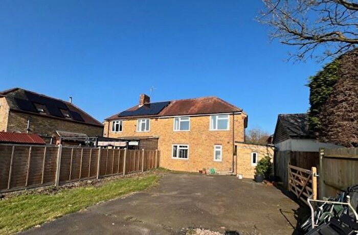 3 Bedroom Property To Rent In Ninn Lane, Great Chart, Ashford, TN23