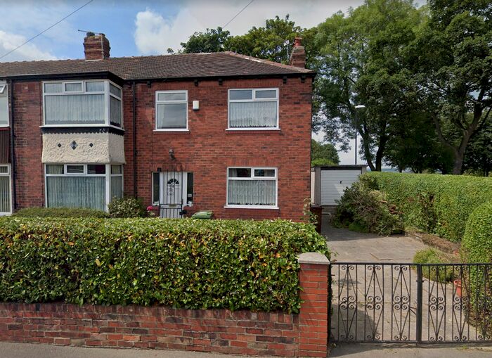 3 Bedroom Semi-Detached House To Rent In Westover Avenue, Bramley, LS13