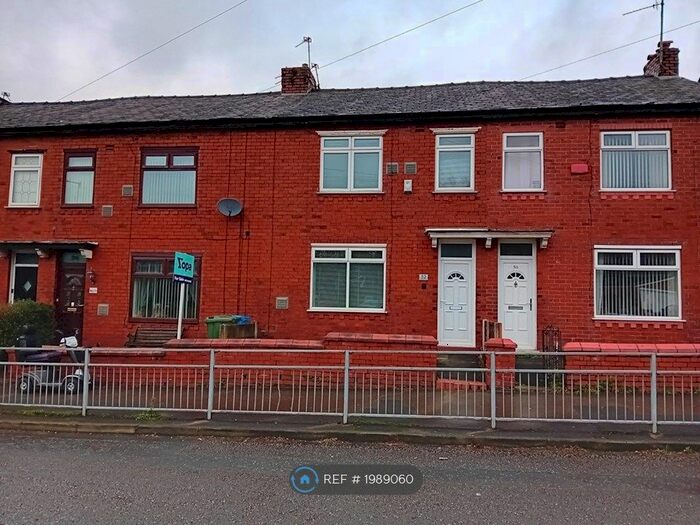 3 Bedroom Terraced House To Rent In Whitegate Lane, Chadderton, Oldham, OL9