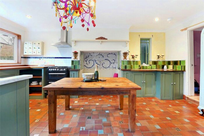 4 Bedroom Property To Rent In Amerland Road, London SW18