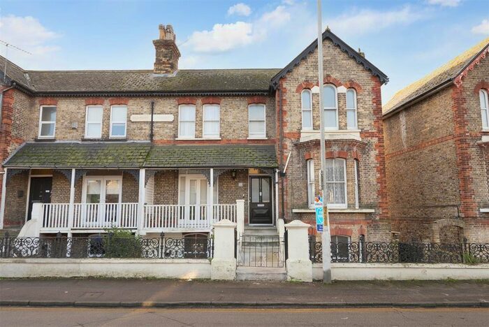 2 Bedroom Flat To Rent In Beatrice Road, Margate CT9