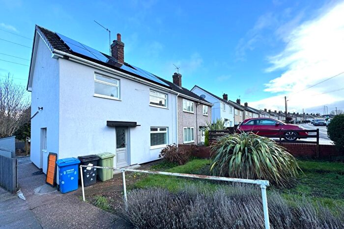 3 Bedroom Property To Rent In Somerset Drive, Brimington, Chesterfield, S43