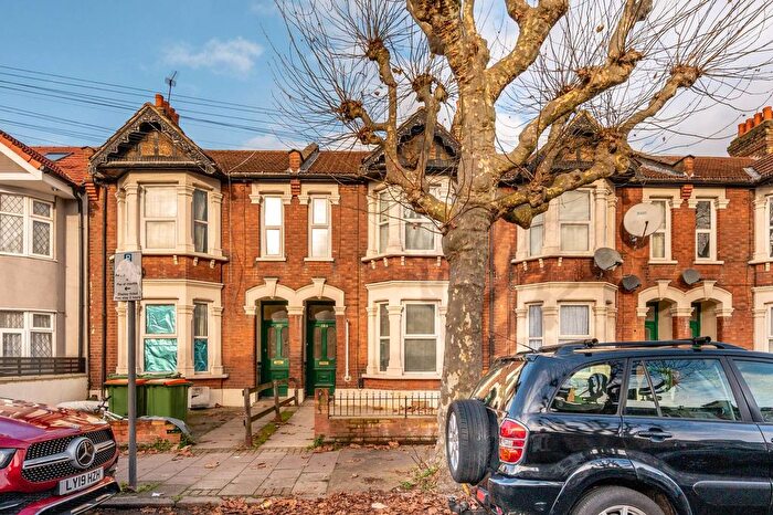 1 Bedroom Flat To Rent In Plaistow, Plaistow, London, E13