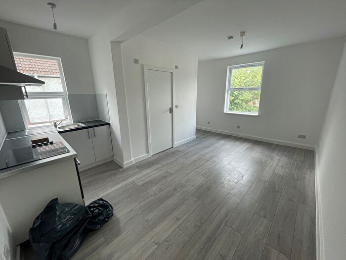1 Bedroom Flat To Rent In Clarendon Road, Luton, LU2