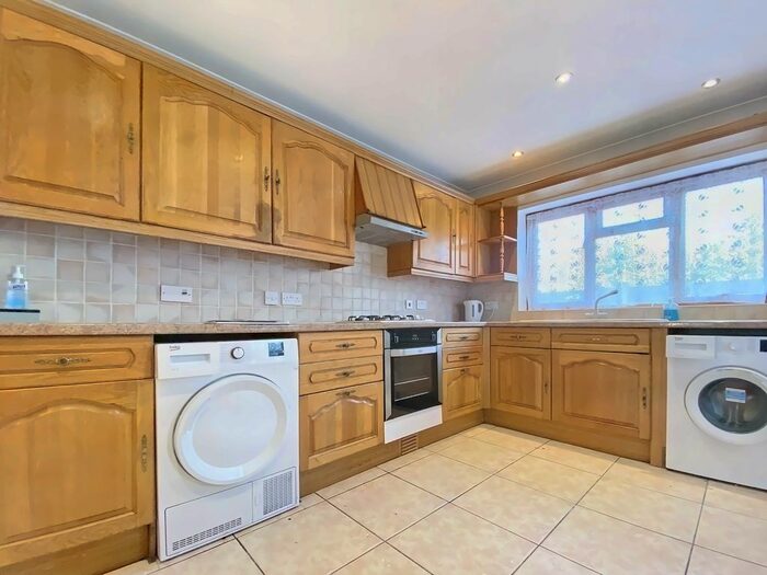 6 Bedroom Detached House To Rent In Chiltern View Road, Uxbridge, Greater London, UB8