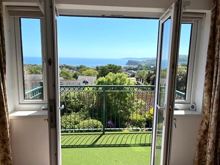 2 Bedroom Flat To Rent In Maudlin Drive, Firlands, TQ14