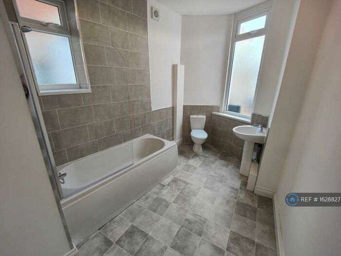 1 Bedroom Flat To Rent In Laygate, South Shields, NE33