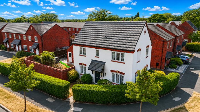 3 Bedroom Detached House For Sale In Dewberry Road, Tidbury Green, Solihull, B90