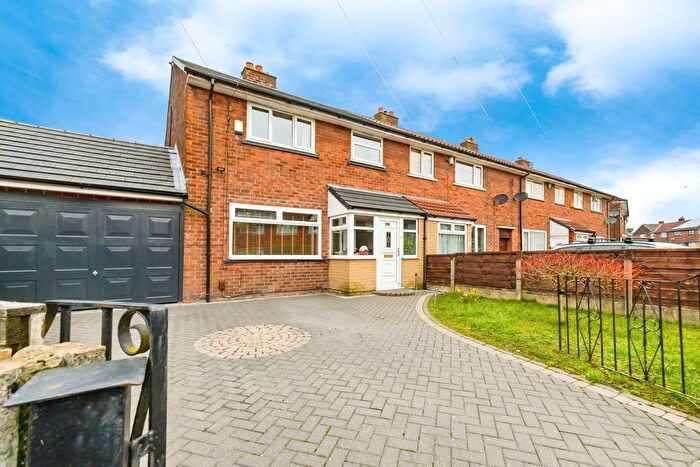 3 Bedroom End Of Terrace House For Sale In Ridyard Street, Manchester, Lancashire, M38
