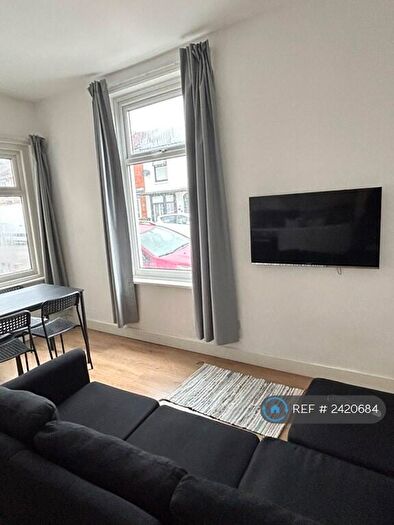 3 Bedroom Flat To Rent In Drayton Road, Portsmouth, PO2
