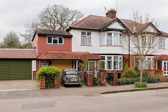 5 Bedroom House For Sale In Gloucester Road, Wanstead, E11