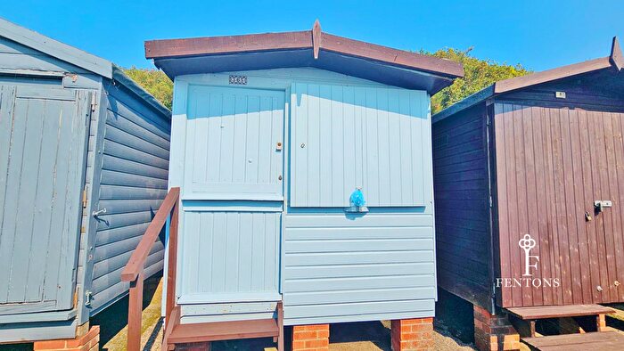 Chalet For Sale In High Wall, Frinton-On-Sea, CO13