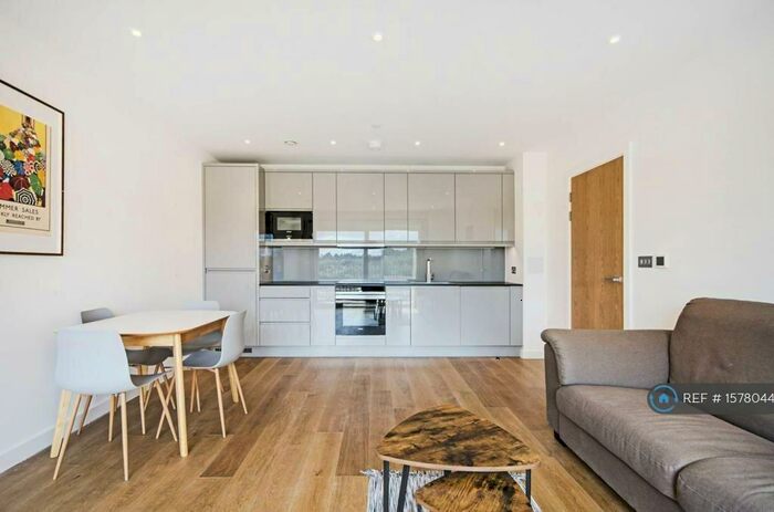 1 Bedroom Flat To Rent In Peacon House, London, NW9