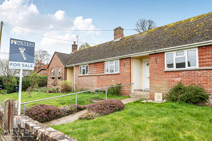 2 Bedroom Bungalow For Sale In Castle Street, Wimborne, BH21