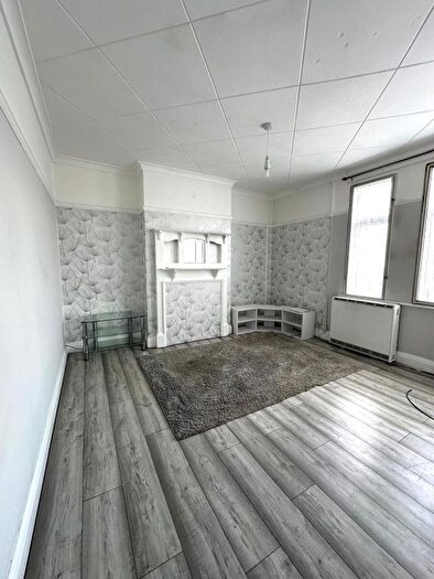 2 Bedroom Flat To Rent In North Grays, Grays, Essex, RM17