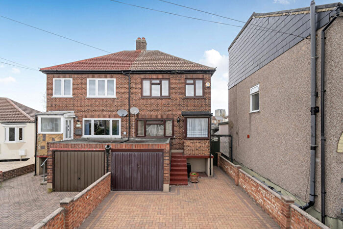 3 Bedroom Semi Detached House For Sale In Sydney Road, London, SE2