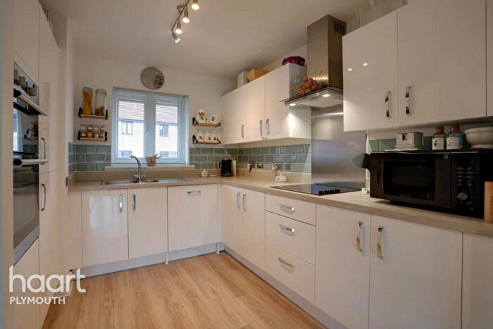 4 Bedroom Detached House To Rent In Kingfisher Rise, Exeter, EX5