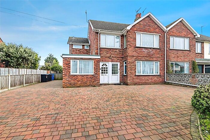 2 Bedroom Apartment For Sale In Corton Road, Lowestoft, Suffolk, NR32