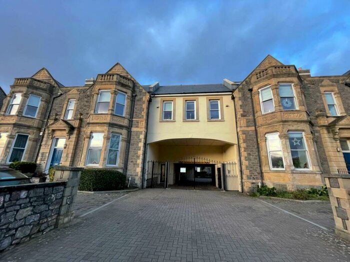 2 Bedroom Flat To Rent In Clarence Road North, Weston-super-Mare, North Somerset, BS23