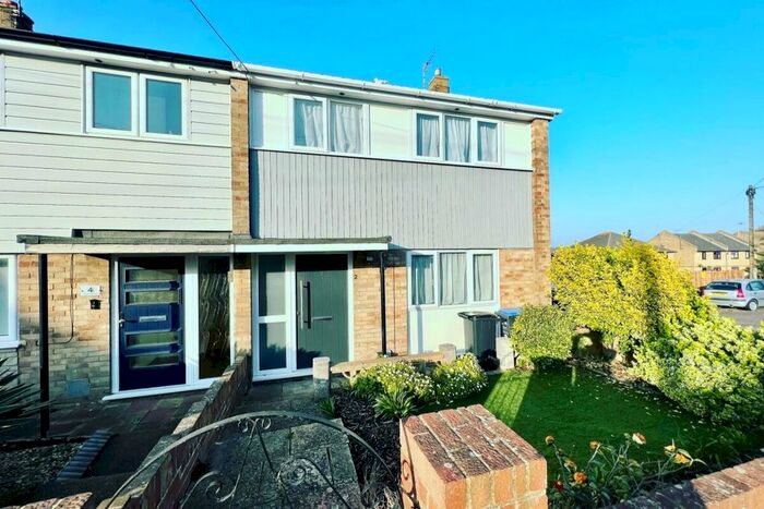 3 Bedroom Semi-Detached House To Rent In Stephens Close, Ramsgate, CT11