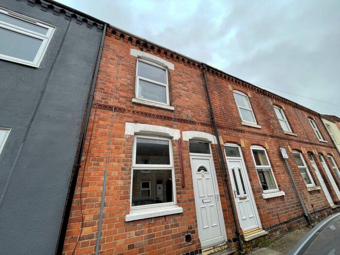 2 Bedroom Terraced House To Rent In Station Street, Loughborough, LE11