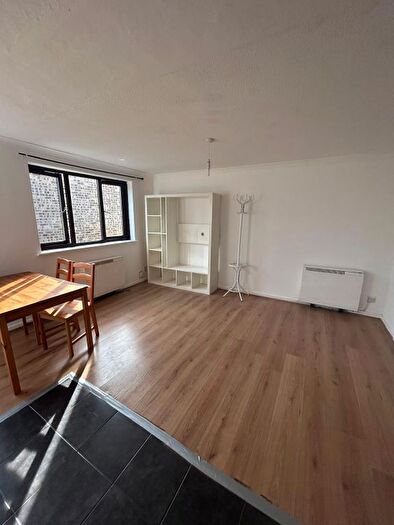 1 Bedroom Flat To Rent In Ilford, IG2