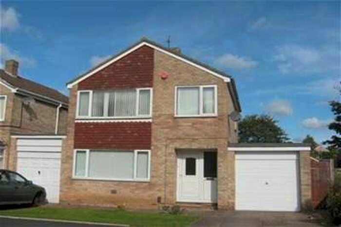 3 Bedroom House To Rent In Attingham Close, Hemlington, TS8