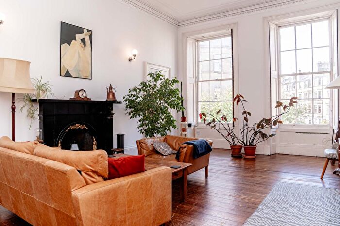 1 Bedroom Flat To Rent In Montgomery Street, Edinburgh, EH7