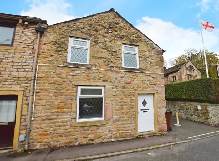 2 Bedroom Cottage To Rent In Church Street Fleece Cottage, Barrowford, Nelson, , Uk, BB9