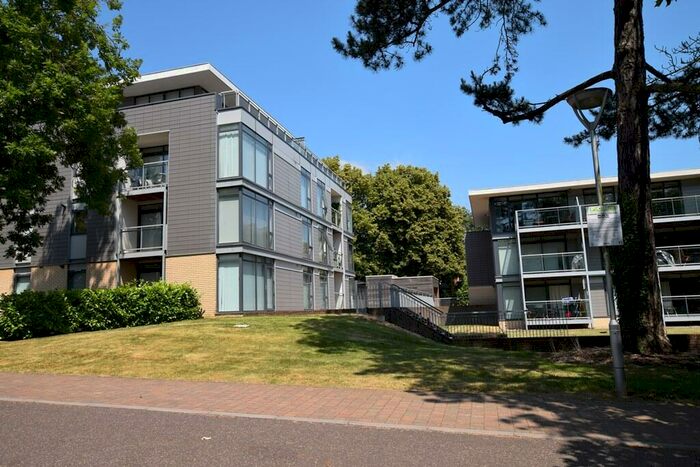 2 Bedroom Flat To Rent In Newsom Place, St Peters Road, St Albans, AL1