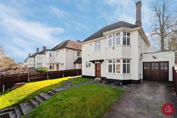 4 Bedroom Detached House For Sale In Iffley Turn, Oxford, OX4