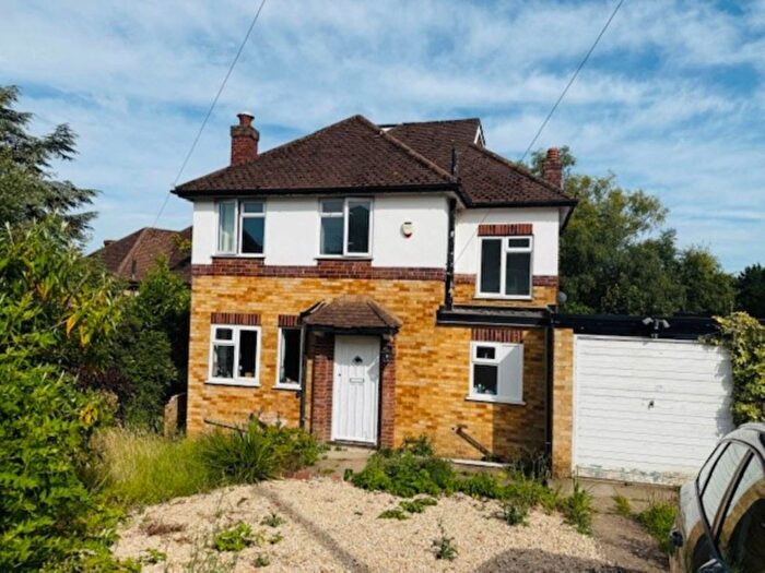 4 Bedroom Detached House To Rent In Wordsworth Road, High Wycombe, HP11