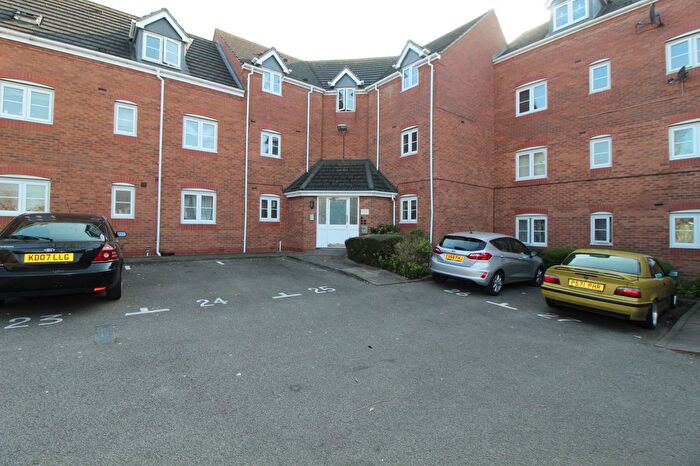 2 Bedroom Flat To Rent In Cavalier Court, Siddeley Avenue, Coventry, West Midlands, CV3